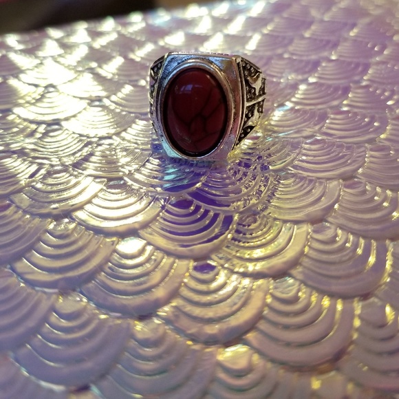 💎 Red resin stone metal ring - Picture 5 of 6